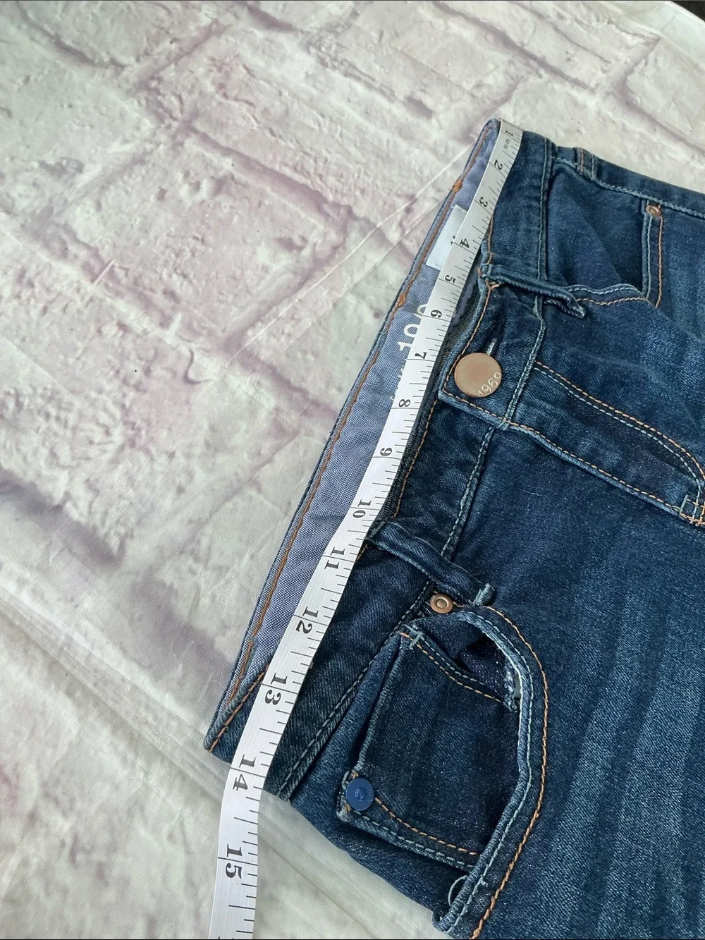 GAP Dark Blue Denim Skirt with Contrast Stitching